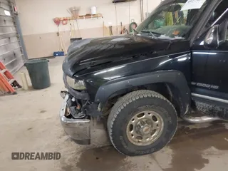 2001 Chevrolet Silverado 1500HD LS with VIN 1GCGK13U41F129760, listed as a IAAI auction lot 41277010 with 244,905 mi miles and . Bid and sale history available at DreamBid. Image 6.
