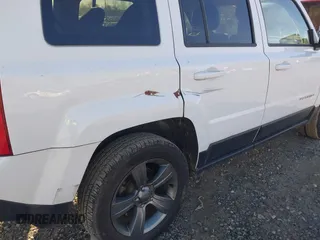2015 Jeep Patriot High Altitude with VIN 1C4NJRFB1FD155335, listed as a IAAI auction lot 41501790 with 133,537 mi miles and . Bid and sale history available at carsss.com. Image 13.