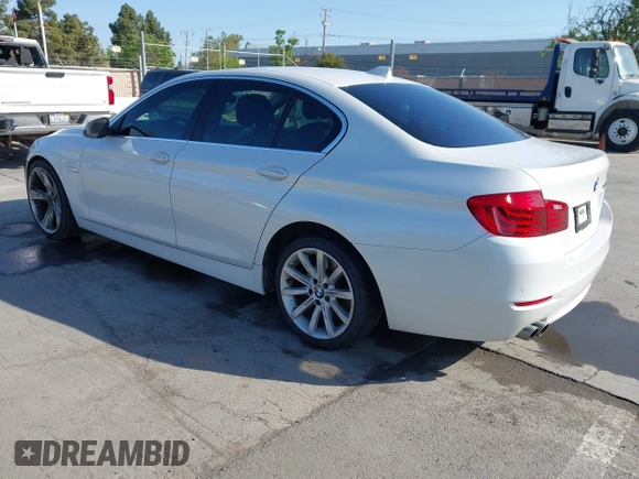 2015 BMW 5 Series 528i with VIN WBA5A5C59FD524043, listed as a IAAI auction lot 42023892 with 94,216 mi miles and . Bid and sale history available at carsss.com. Image 3.