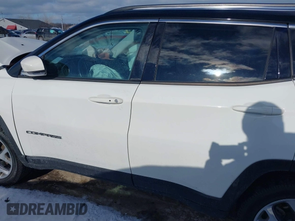 2020 Jeep Compass Limited with VIN 3C4NJDCB6LT146319, listed as a IAAI auction lot 41307313 with 88,894 mi miles. Bid and sale history available at carsss.com. Image 15.
