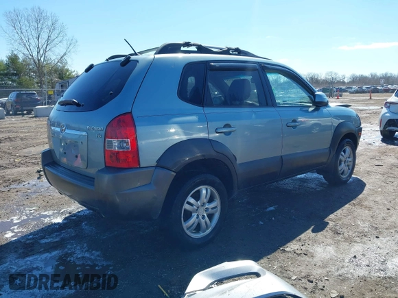 2007 Hyundai Tucson SE with VIN KM8JN72D07U492574, listed as a IAAI auction lot 41810743 with 234,267 mi miles and . Bid and sale history available at DreamBid. Image 4.