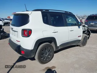 2018 Jeep Renegade Trailhawk with VIN ZACCJBCB1JPH28490, listed as a IAAI auction lot 41406910 with 76,003 mi miles. Bid and sale history available at carsss.com. Image 4.