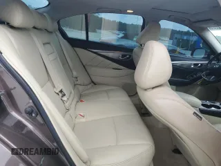 2017 Infiniti Q50 Premium z VIN JN1EV7AP7HM735755, wystawiony jako Copart lot #60472625 z przebiegiem 90 016 mil mil oraz Czysty tytuł • Clean title. Historia ofert i sprzedaży dostępna na DreamBid. Obrazek 10.