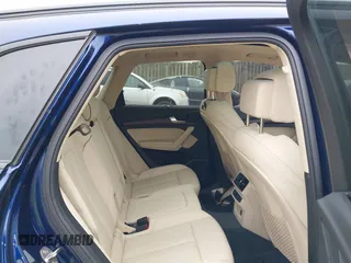 2023 Audi Q5 S line Premium Plus z VIN WA1EAAFY0P2150107, wystawiony jako IAAI lot #41784798 z przebiegiem 27 019 mil mil oraz . Historia ofert i sprzedaży dostępna na DreamBid. Obrazek 8.