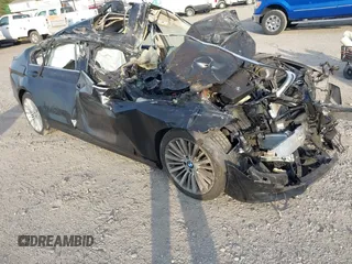 2015 BMW 3 Series 328i xDrive с VIN WBA3B5G50FNS13108, выставлен на аукционе IAAI как лот 41772990 с пробегом Не указан миль и . История ставок и продаж доступна на DreamBid. Изображение 1.