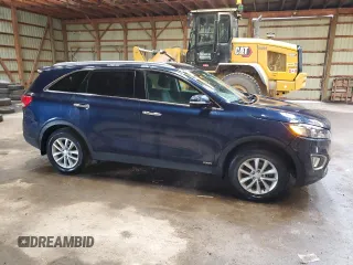 2017 Kia Sorento LX with VIN 5XYPGDA35HG332242, listed as a Copart auction lot 58663735 with 162,565 mi miles and Clean title. Bid and sale history available at DreamBid. Image 4.