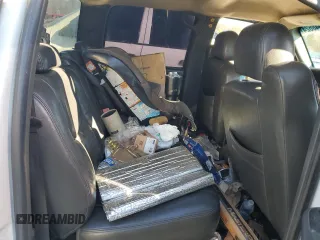 2005 GMC Sierra 1500 SLT z VIN 2GTEK13T451173124, wystawiony jako Copart lot #85948624 z przebiegiem Nie podano mil oraz Szkoda całkowita • Salvage title. Historia ofert i sprzedaży dostępna na DreamBid. Obrazek 6.