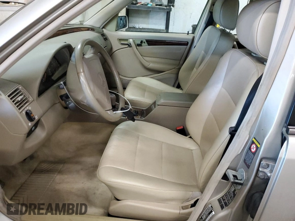 1999 Mercedes-Benz C 230/260/280/320 with VIN WDBHA24G6XA783041, listed as a Copart auction lot 41560245 with 131,975 mi miles and Clean Title. Bid and sale history available at carsss.com. Image 7.