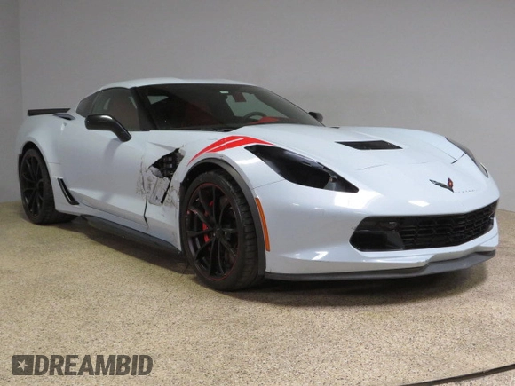 2018 Chevrolet Corvette Grand Sport 2LT with VIN 1G1YX2D74J5103033, listed as a Copart auction lot 80136004 with 22,636 mi miles and Salvage Title. Bid and sale history available at carsss.com. Image 1.
