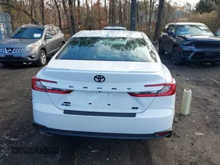 2025 Toyota Camry LE с VIN 4T1DBADK3SU518334, выставлен на аукционе IAAI как лот 41815874 с пробегом 4 257 миль миль и . История ставок и продаж доступна на DreamBid. Изображение 16.