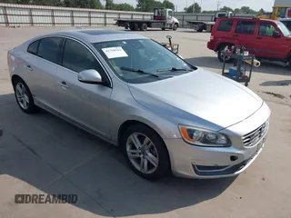 2014 Volvo S60 T5 с VIN YV1612FS1E1291373, выставлен на аукционе IAAI как лот 42750343 с пробегом 117 042 миль миль и . История ставок и продаж доступна на DreamBid. Изображение 1.