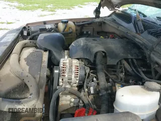 2002 Chevrolet Silverado 1500 LS с VIN 1GCEC19T32Z313476, выставлен на аукционе IAAI как лот 42474716 с пробегом 280 361 миль миль и . История ставок и продаж доступна на DreamBid. Изображение 12.