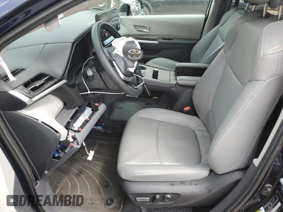 2022 Toyota Sienna XLE z VIN 5TDJRKEC3NS128049, wystawiony jako Copart lot #57020625 z przebiegiem Nie podano mil oraz Szkoda całkowita • Salvage title. Historia ofert i sprzedaży dostępna na DreamBid. Obrazek 7.