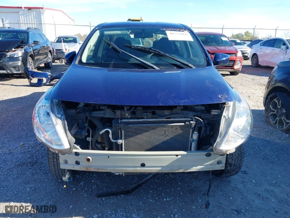 2019 Nissan Versa Sedan SV with VIN 3N1CN7AP3KL835375, listed as a IAAI auction lot 40753060 with 102,777 mi miles. Bid and sale history available at carsss.com. Image 6.