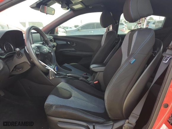 2019 Hyundai Veloster 2.0 with VIN KMHTG6AF1KU017704, listed as a Copart auction lot 48437745 with 83,358 mi miles and Salvage Title. Bid and sale history available at carsss.com. Image 7.