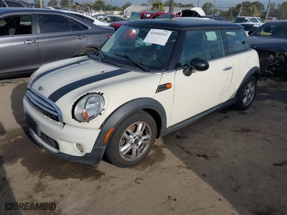 2012 MINI Cooper Hardtop with VIN WMWSU3C5XCT259021, listed as a IAAI auction lot 41910293 with 152,275 mi miles. Bid and sale history available at carsss.com. Image 2.