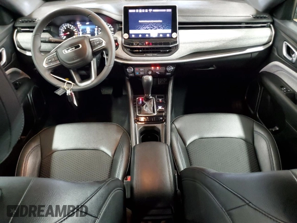 2024 Jeep Compass Latitude с VIN 3C4NJDBN6RT604624, выставлен на аукционе Copart как лот 63016605 с пробегом 39 068 миль миль и Чистый • Clean title. История ставок и продаж доступна на DreamBid. Изображение 8.