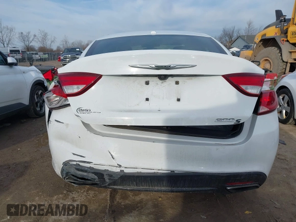 2016 Chrysler 200 S with VIN 1C3CCCBB6GN141810, listed as a IAAI auction lot 41819923 with 95,342 mi miles. Bid and sale history available at carsss.com. Image 16.