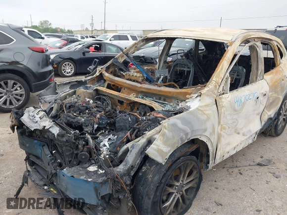 2021 Ford Escape SEL with VIN 1FMCU0H65MUA57895, listed as a IAAI auction lot 41870270 with Not provided miles and . Bid and sale history available at DreamBid. Image 6.