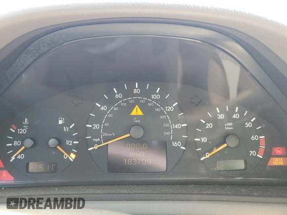 2000 Mercedes-Benz CLK 320/430 with VIN WDBLJ65G5YF150048, listed as a Copart auction lot 86574904 with 183,709 mi miles and Clean Title. Bid and sale history available at DreamBid. Image 9.
