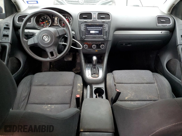 2014 Volkswagen Golf with VIN WVWDB7AJ3EW005547, listed as a Copart auction lot 44002985 with 171,999 mi miles and Salvage title. Bid and sale history available at DreamBid. Image 8.