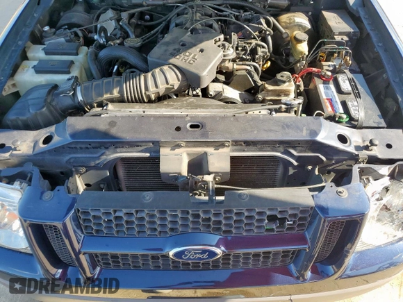 2003 Ford Explorer Sport Trac XLS with VIN 1FMZU67E93UC37157, listed as a Copart auction lot 56023115 with 116,243 mi miles and Salvage title. Bid and sale history available at DreamBid. Image 11.