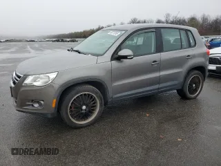 2009 Volkswagen Tiguan with VIN WVGCV75N19W511508, listed as a Copart auction lot 49271355 with 143,197 mi miles and Clean Title. Bid and sale history available at DreamBid. Image 1.
