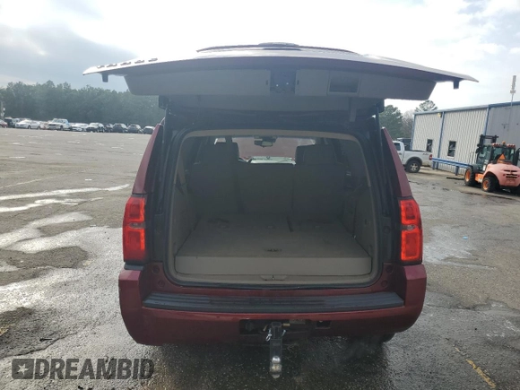 2016 Chevrolet Tahoe LS with VIN 1GNSCAKC6GR463254, listed as a Copart auction lot 44542435 with 301,479 mi miles and Salvage title. Bid and sale history available at DreamBid. Image 6.