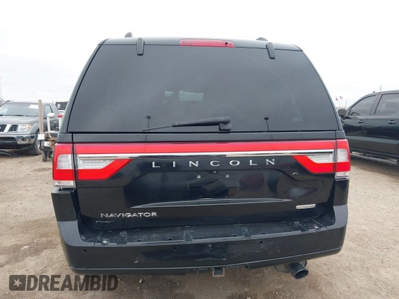 2016 Lincoln Navigator Select z VIN 5LMJJ2HT3GEL05459, wystawiony jako IAAI lot #41642906 z przebiegiem 53 459 mil mil oraz . Historia ofert i sprzedaży dostępna na DreamBid. Obrazek 16.