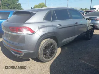 2022 Volkswagen Atlas SE with VIN 1V2JE2CA0NC224539, listed as a IAAI auction lot 42003758 with 59,363 mi miles and . Bid and sale history available at DreamBid. Image 4.