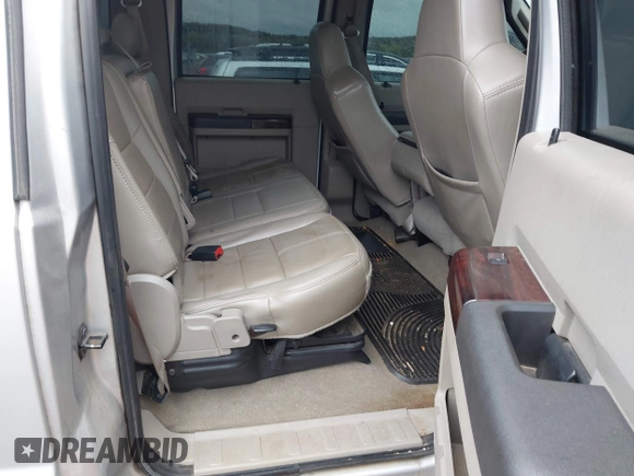 2008 Ford Super Duty F-250 SRW XL with VIN 1FTSW21R68EB29567, listed as a IAAI auction lot 41913787 with 1 mi miles. Bid and sale history available at carsss.com. Image 8.