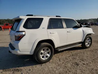 2023 Toyota 4Runner SR5 Premium with VIN JTENU5JRXP6175220, listed as a Copart auction lot 42566955 with 33,986 mi miles and Salvage Title. Bid and sale history available at carsss.com. Image 3.