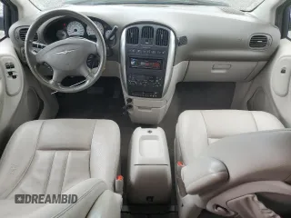 2007 Chrysler Town & Country Touring z VIN 2A4GP54L17R279349, wystawiony jako Copart lot #61488175 z przebiegiem 93 924 mil mil oraz Szkoda całkowita • Salvage title. Historia ofert i sprzedaży dostępna na DreamBid. Obrazek 8.