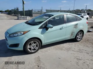 2018 Ford Fiesta SE z VIN 3FADP4BJ5JM101694, wystawiony jako Copart lot #47973995 z przebiegiem 100 751 mil mil oraz Szkody całkowita. Historia ofert i sprzedaży dostępna na DreamBid. Obrazek 1.