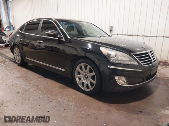 2012 Hyundai Equus Signature z VIN KMHGH4JHXCU057155, wystawiony jako IAAI lot #41578032 z przebiegiem 96 702 mil mil oraz . Historia ofert i sprzedaży dostępna na DreamBid. Obrazek 1.
