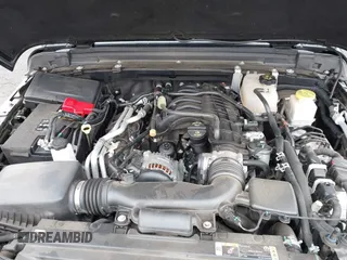 2022 Jeep Gladiator High Altitude z VIN 1C6HJTFG1NL164764, wystawiony jako IAAI lot #41727357 z przebiegiem 28 222 mil mil oraz . Historia ofert i sprzedaży dostępna na DreamBid. Obrazek 10.
