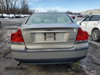 2001 Volvo S60 with VIN YV1RS61R812081198, listed as a Copart auction lot 42083995 with 96,753 mi miles and Salvage Title. Bid and sale history available at carsss.com. Image 6.