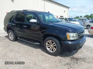 2008 Chevrolet Tahoe 2LT with VIN 1GNFK13058R272158, listed as a IAAI auction lot 42098730 with 223,675 mi miles and . Bid and sale history available at DreamBid. Image 1.