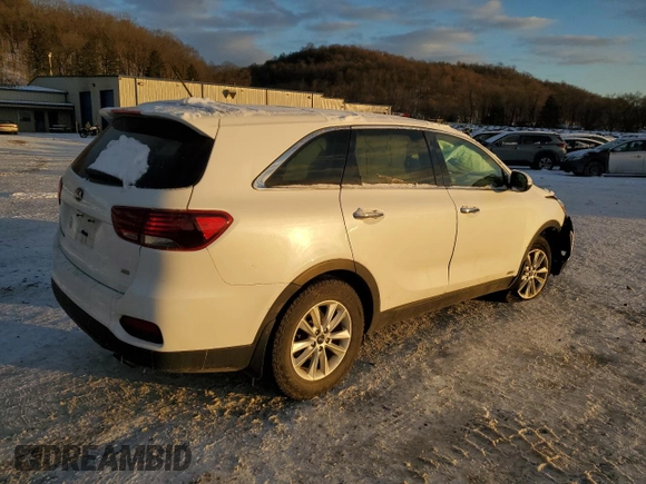 2020 Kia Sorento LX with VIN 5XYPGDA39LG687228, listed as a Copart auction lot 86843204 with 58,971 mi miles and Salvage Title. Bid and sale history available at carsss.com. Image 3.