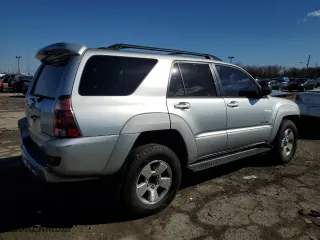 2005 Toyota 4Runner SR5 with VIN JTEBU14R150056995, listed as a Copart auction lot 46483865 with 0 mi miles and Salvage Title. Bid and sale history available at carsss.com. Image 3.