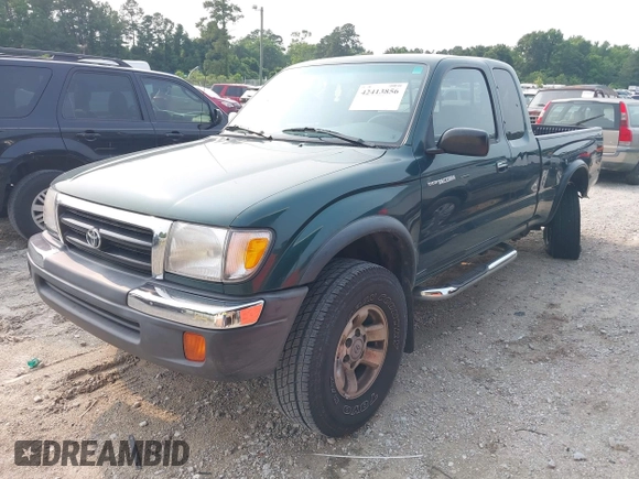 1999 Toyota Tacoma PreRunner z VIN 4TASM92N7XZ505612, wystawiony jako IAAI lot #42413856 z przebiegiem 131 140 mil mil oraz . Historia ofert i sprzedaży dostępna na DreamBid. Obrazek 2.