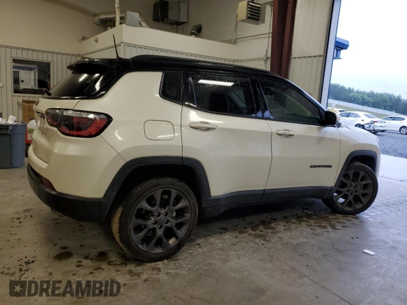 2019 Jeep Compass Limited with VIN 3C4NJDCB8KT729537, listed as a Copart auction lot 57814315 with 67,484 mi miles and Salvage title. Bid and sale history available at DreamBid. Image 3.