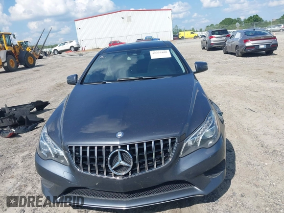 2014 Mercedes-Benz E 350 with VIN WDDKJ5KB0EF278800, listed as a IAAI auction lot 42222800 with 154,170 mi miles and . Bid and sale history available at DreamBid. Image 13.