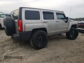 2006 Hummer H3 with VIN 5GTDN136868327399, listed as a Copart auction lot 71271254 with 182,911 mi miles and Salvage Title. Bid and sale history available at carsss.com. Image 3.