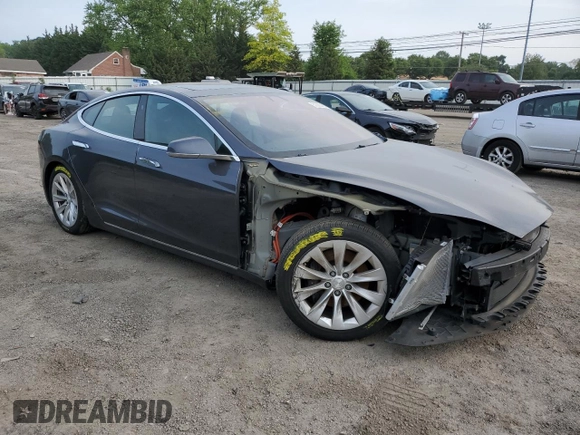 2018 Tesla Model S 75D with VIN 5YJSA1E20JF283959, listed as a Copart auction lot 59386465 with 75,078 mi miles and Salvage title. Bid and sale history available at DreamBid. Image 4.