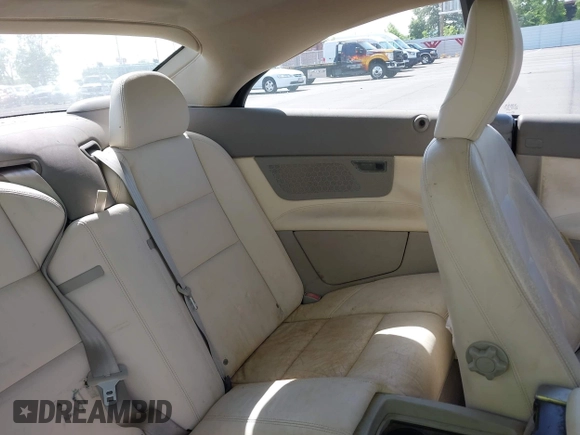 2010 Volvo C70 z VIN YV1672MC3AJ092362, wystawiony jako IAAI lot #42536725 z przebiegiem 79 474 mil mil oraz . Historia ofert i sprzedaży dostępna na DreamBid. Obrazek 8.
