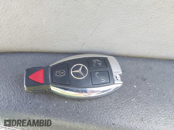2012 Mercedes-Benz M 350 z VIN 4JGDA5HB6CA023407, wystawiony jako IAAI lot #42094371 z przebiegiem Nie podano mil oraz . Historia ofert i sprzedaży dostępna na DreamBid. Obrazek 11.