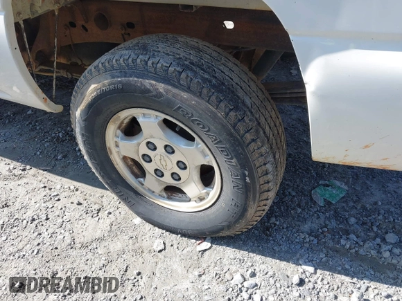 2002 Chevrolet Silverado 1500 LT with VIN 2GCEK19T321373124, listed as a IAAI auction lot 41502812 with 161,773 mi miles. Bid and sale history available at carsss.com. Image 16.