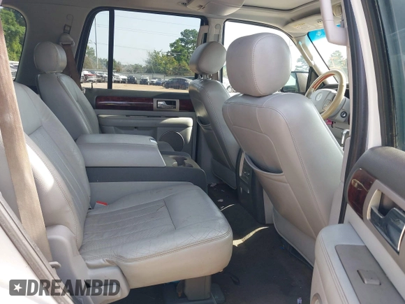 2006 Lincoln Navigator Luxury with VIN 5LMFU285X6LJ24836, listed as a IAAI auction lot 42774490 with 158,766 mi miles and . Bid and sale history available at DreamBid. Image 8.