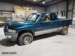 1998 Dodge Ram 1500 with VIN 3B7HF13Z4WG205536, listed as a Copart auction lot 44450975 with 231,729 mi miles and Clean Title. Bid and sale history available at carsss.com. Image 1.